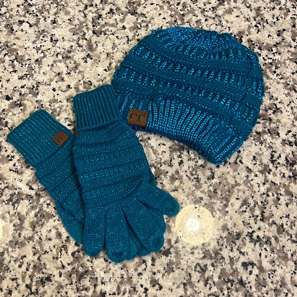 Hat & Gloves Set
